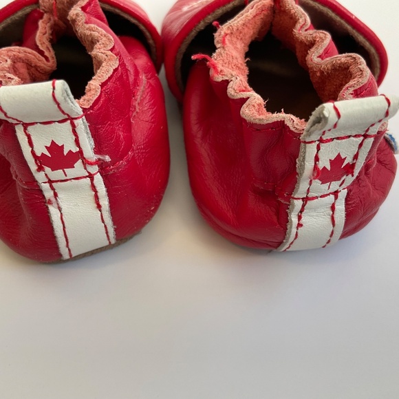 Robeez Canadian Maple Leaf Leather Baby Shoes Size 0-6 Months - Picture 8 of 13